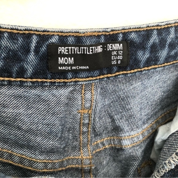 PrettyLittleThing Ripped Mom Jeans - Picture 6 of 12